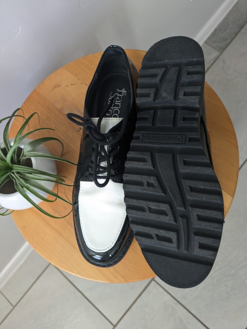 Franco Sarto Black and White Patent Leather Oxfords - Picture 4 of 6
